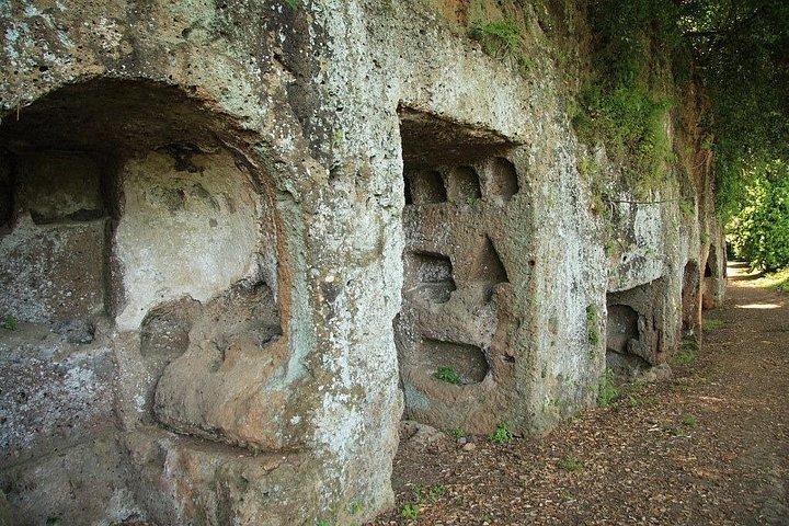 ローマからの日帰り旅行:ストリとブラッチャーノ湖-プライベートツアー
