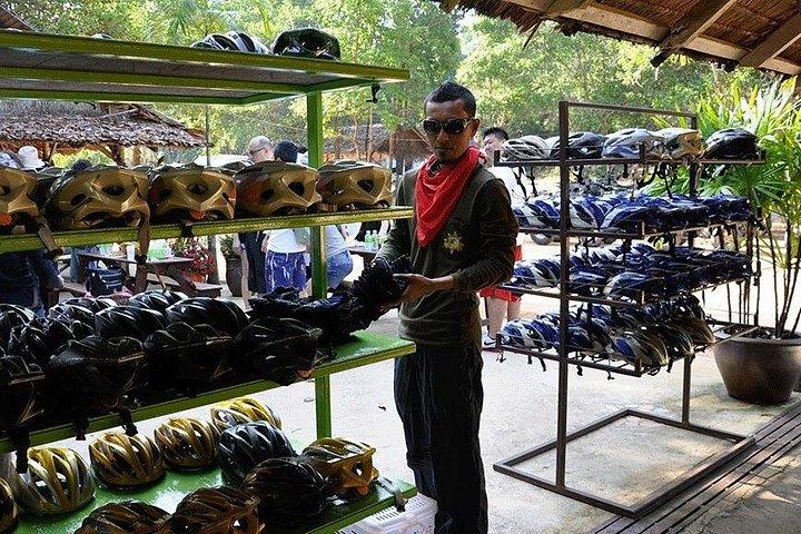 プーケットでのATV乗馬とチームビルディングアクティビティ
