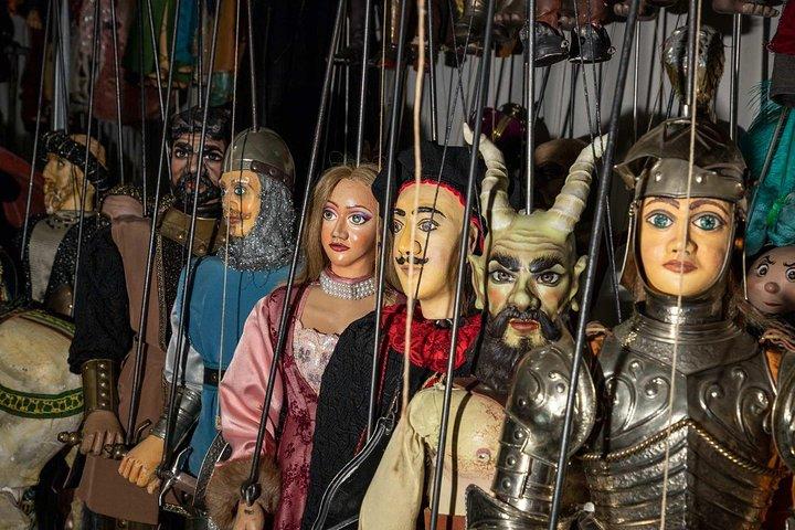 Marionnettes siciliennes à Syracuse : spectacle avec visite des coulisses