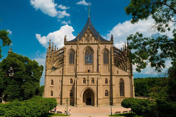 Private Kutna Hora luxury day trip from Prague with Czech castle