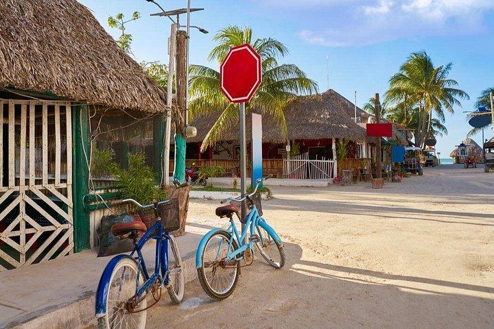 Discover the magic at HOLBOX & Punta Mosquito. Lunch included.