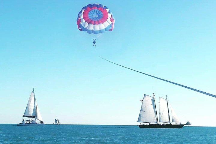 Parasailing in Key West at Smathers Beach