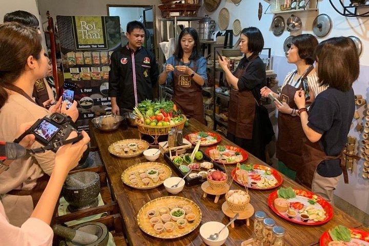Clase de cocina tailandesa en Tingly Thai Cooking School en Bangkok