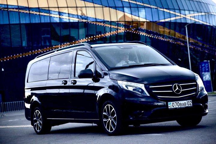 Almaty lufthavnstransfer Mercedes V-klasse