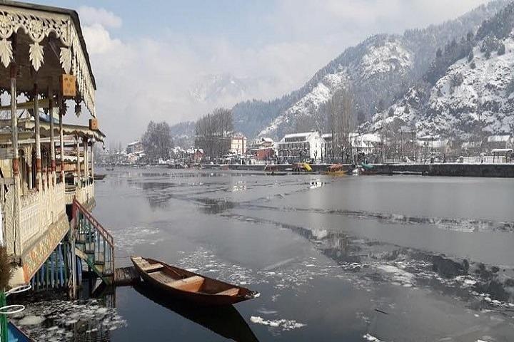 5-Day Kashmir Tour from Srinagar with Accommodation