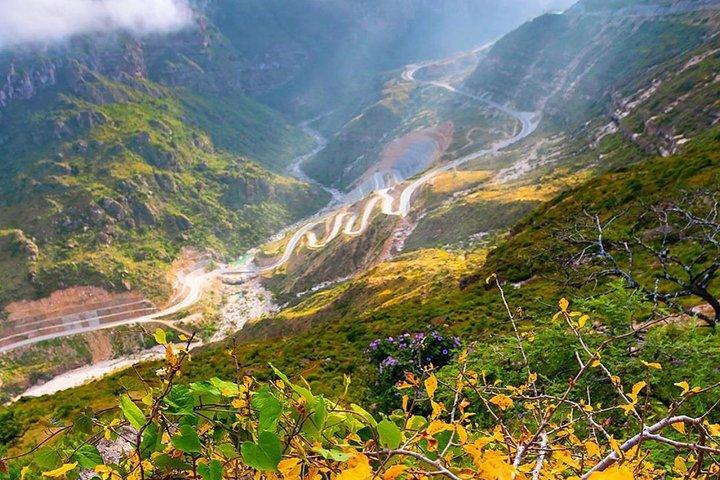 Salalah West Tour 2 Lange Fahrt in den Bergen Ganztagestour