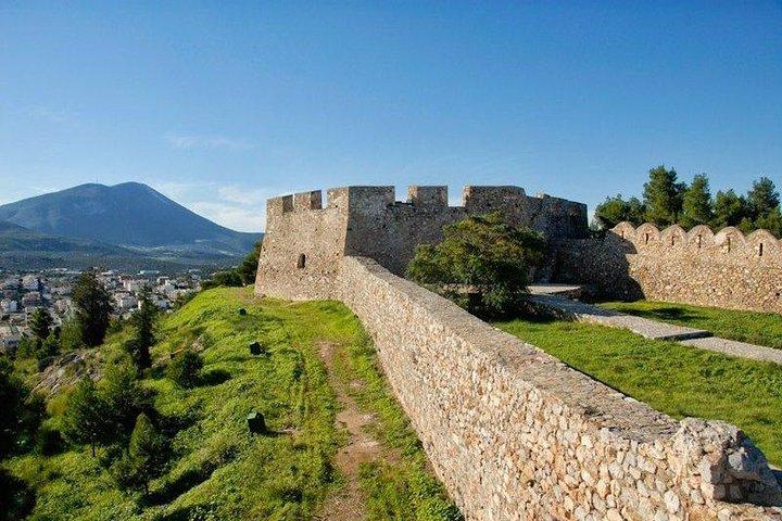 Excursão privada à ilha de Tebas e Chalkida saindo de Atenas
