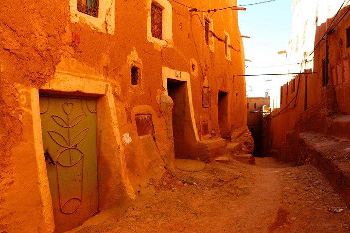 ワルザザート周辺のプライベート日帰りオールインクルーシブ：オアシスフィント＆アイットベンハドゥ