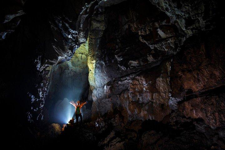 Ontdek Cha Loi Cave