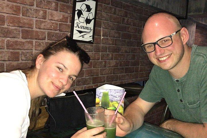 Pune: Pub Crawl (3 Hours Guided Bar Hopping Tour)
