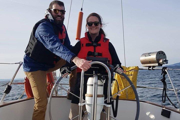 4-stündiges Segelabenteuer auf der Straße von Juan de Fuca