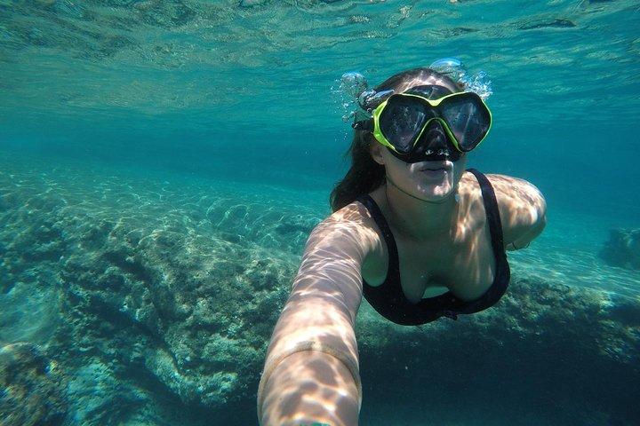 Kayak tour with cave experience