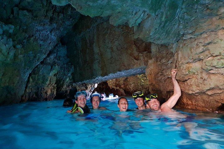 Tour en kayak con experiencia en cuevas