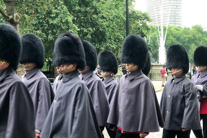 Byte av Guard Half-Day Private Walking London Tour