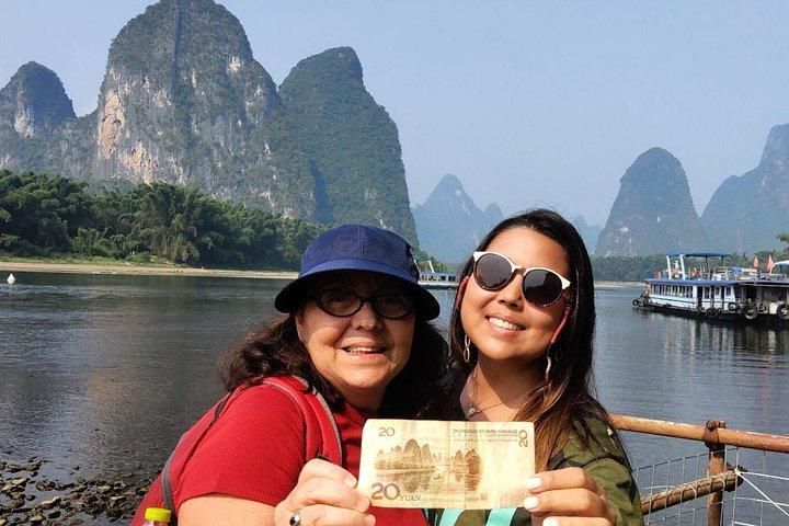 6-Day Private Tour from Chengdu to Guilin with Lunch