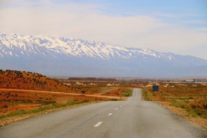 Excursión privada de 3 días desde Fez al desierto de Merzouga con campamento de lujo y paseo en camello