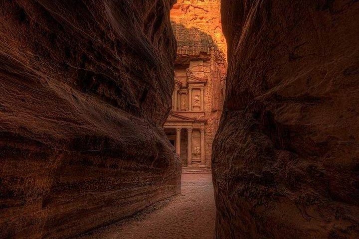 Petra Guided Trails ( Main Trial to the Monastery )