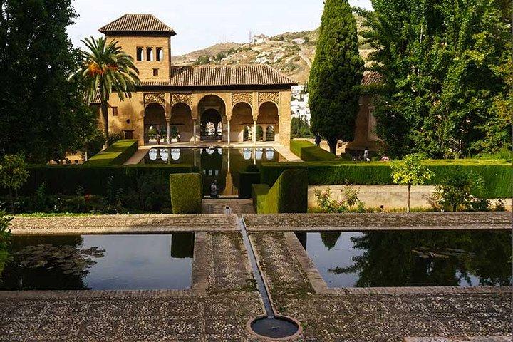 Der Alhambra Palast und Granada Stadtrundfahrt von Sevilla