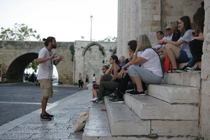Bari Vecchia Group Tour på italienska