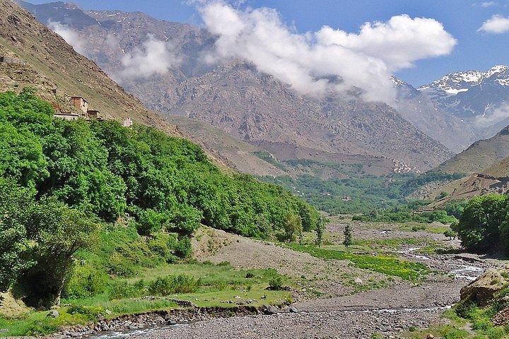 Atlas Mountains & Berber Villages - Marrakech Day Trip - compartido (8 pers)