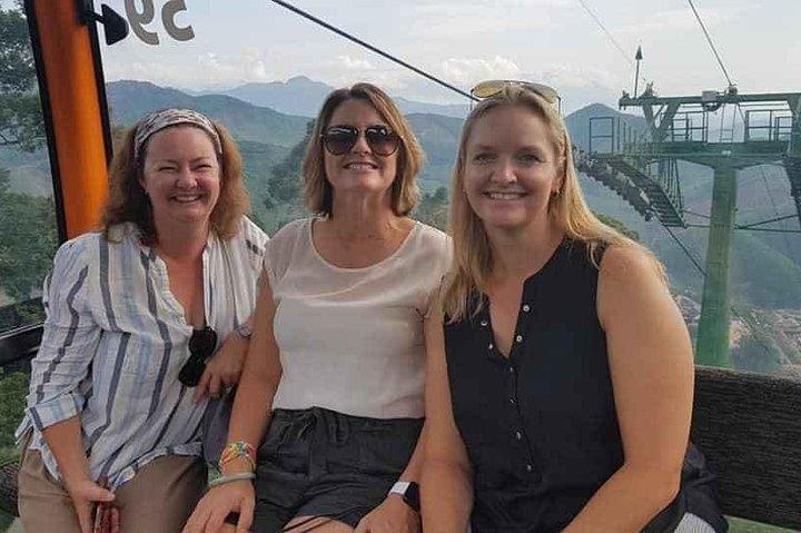 Auto privata per Ba Na Hills - Golden Bridge da Hue City e ritorno