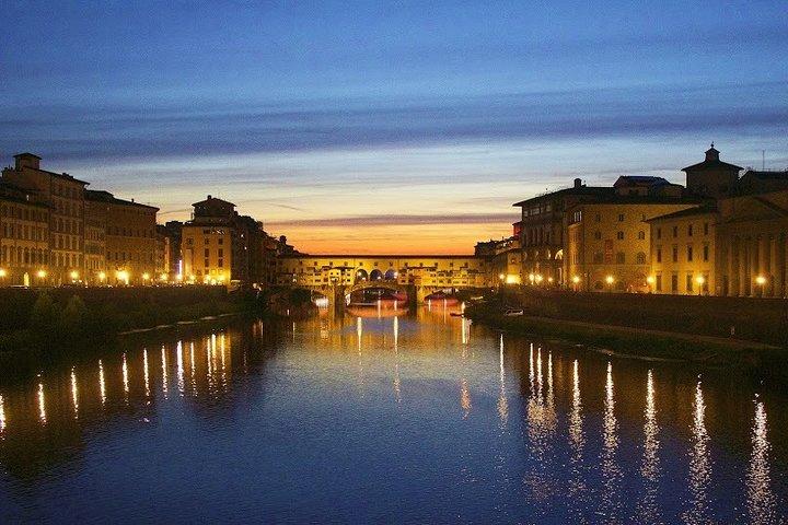 APERITIVO au coucher du soleil à Florence