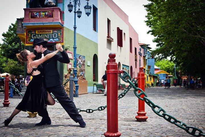 ブエノスアイレスのタンゴカスタマイズ可能なツアーのプライベートヒストリー