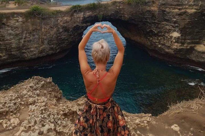 バリ島、ペニダヌサ、西旅行：最も美しいビーチスポットの写真