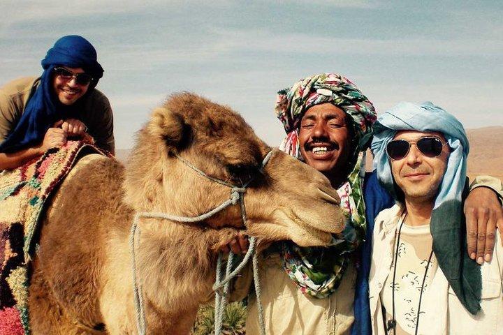 Tour combinato: tour di 5 giorni sulle montagne dell'Atlante e nel deserto del Sahara