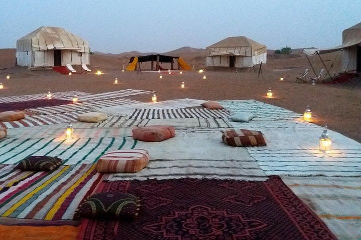 Tour combinato: tour di 5 giorni sulle montagne dell'Atlante e nel deserto del Sahara