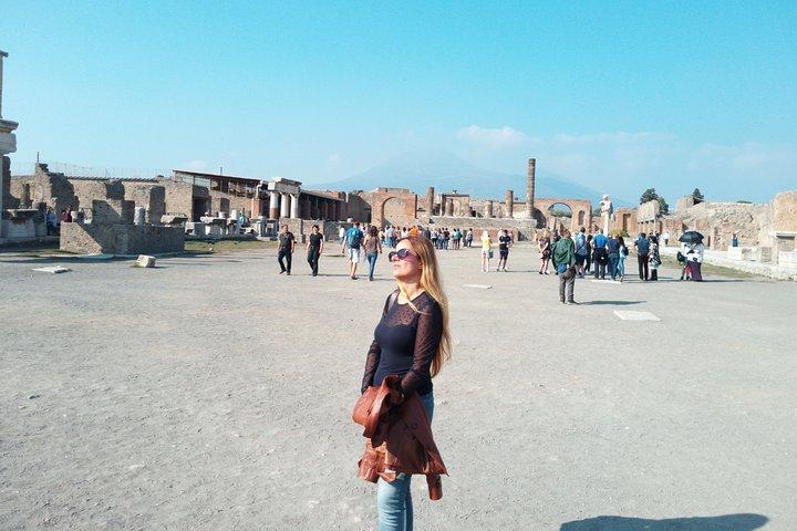 Pompeji Skip-the-Line mit Mittagessen und Weinprobe aus Rom