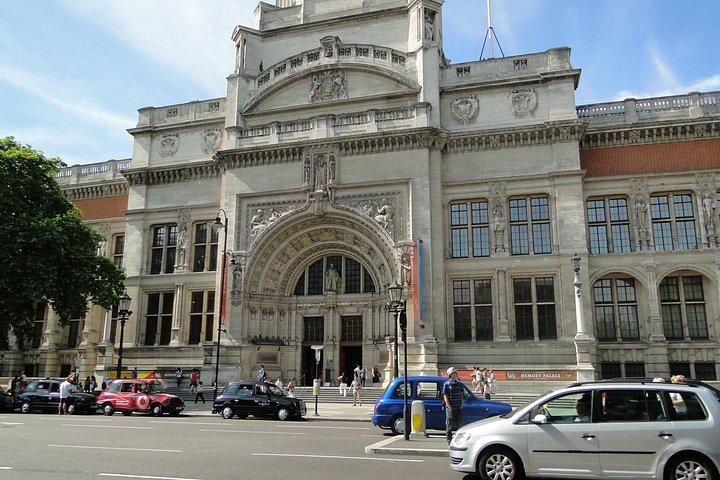 英語のホストファミリーに滞在する4日間のロンドンプライベートツアー