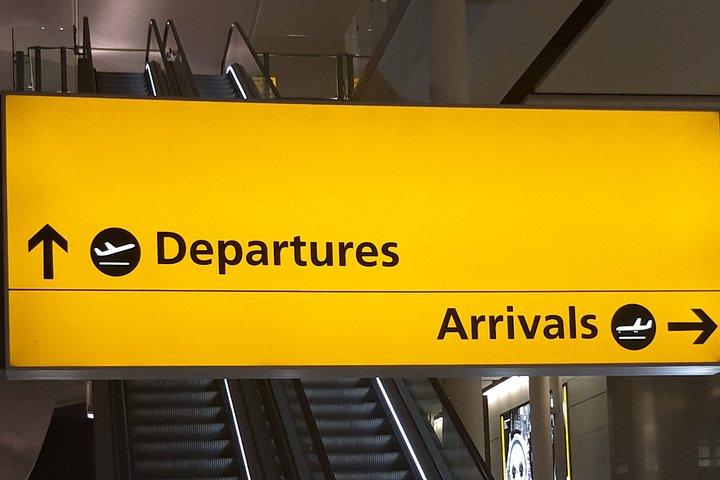 私有到着または出発トランスファー：ヒースロー空港からルートン空港へ