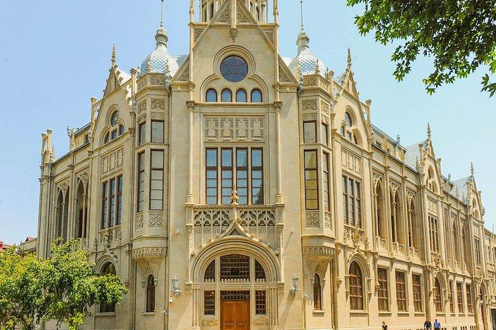 Halvdags Baku privat vandretur med afhentning