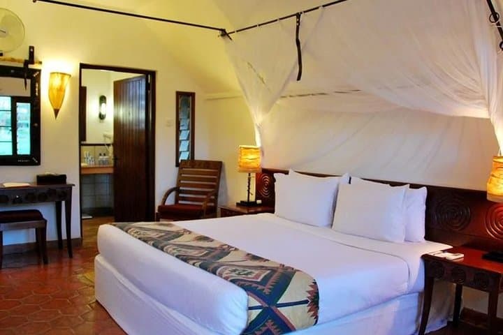 3-Day Masai Mara Luxury Safari on 4x4 Land Cruiser