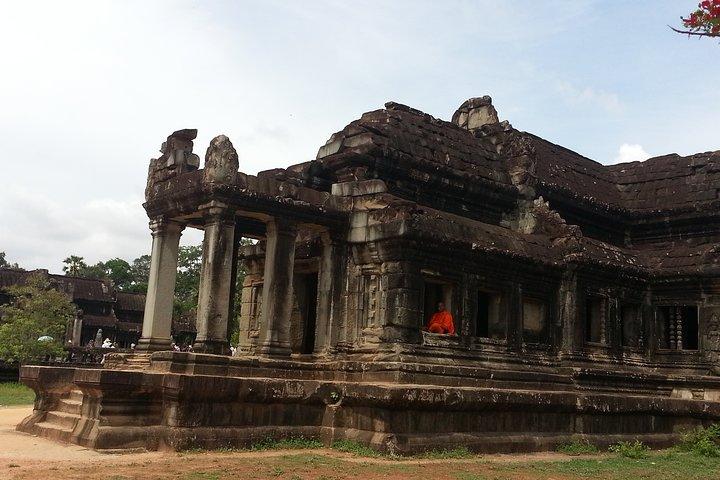 One Day Shared Trip to Angkor Temples with Sunset