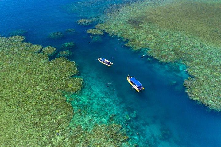 Rafting sull'oceano: Whitehaven Beach, snorkeling e belvedere sull'ingresso della collina