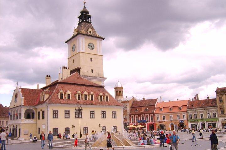 Excursão a pé guiada pela cidade de Brasov para grupos pequenos