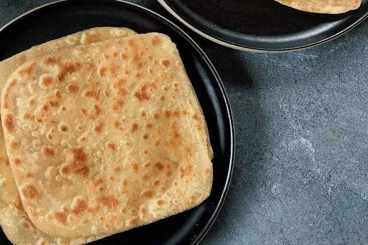 バーチャルオーセンティックインディアンティーとパラタクッキングクラス