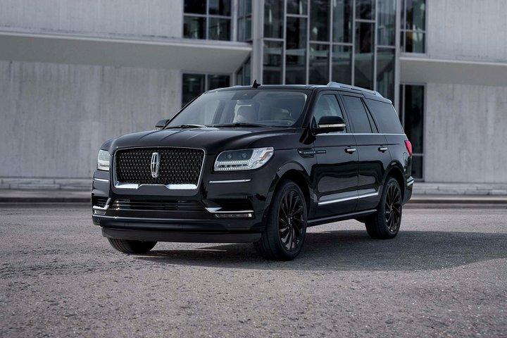 Traslado privado de partida do aeroporto de Nova York SUV