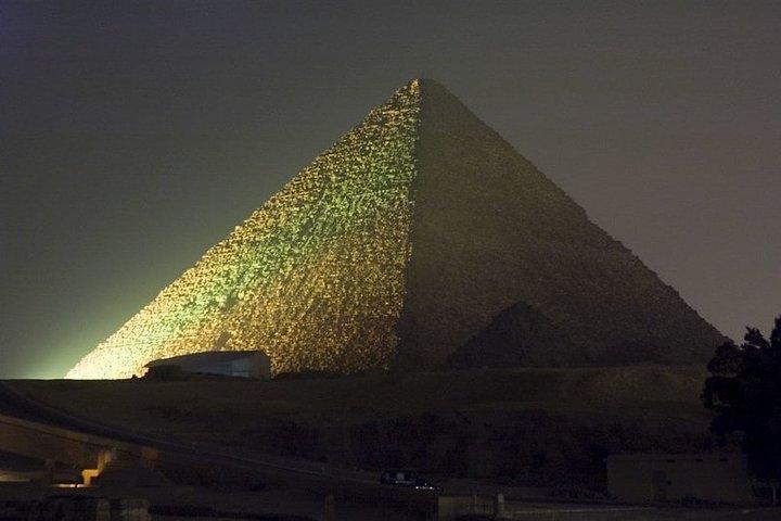 Pyramids Sound and Light Show in Kairo