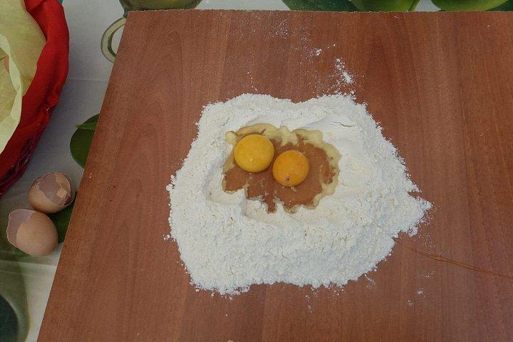 ソノイタリアーノ！ウンブリア地方での昼食と料理のデモローマからの終日