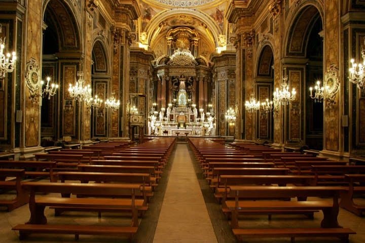 Baroque Naples: Guided Private Walking Tour with Art Historian