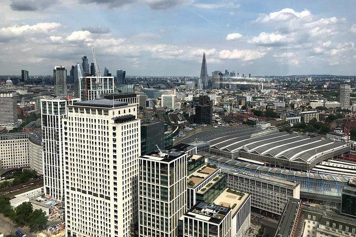 ロンドンでの英語+ビジネスおよびリーダーシップ大学テイスター1週間プログラム