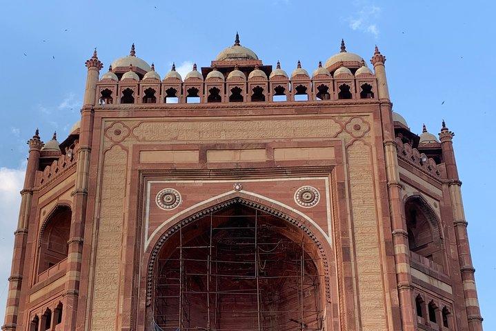 Privater Transfer von Jaipur nach Agra inklusive Fatehpur Sikri