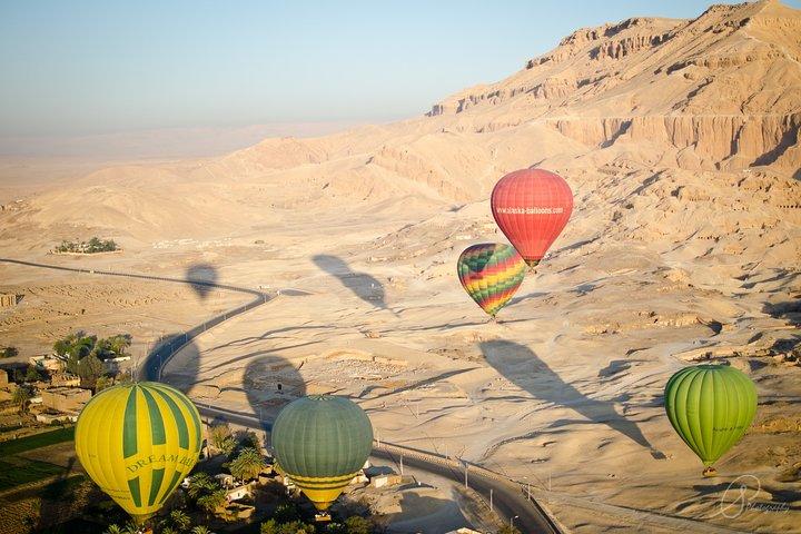 Sunrise Luftballongfärd i Luxor