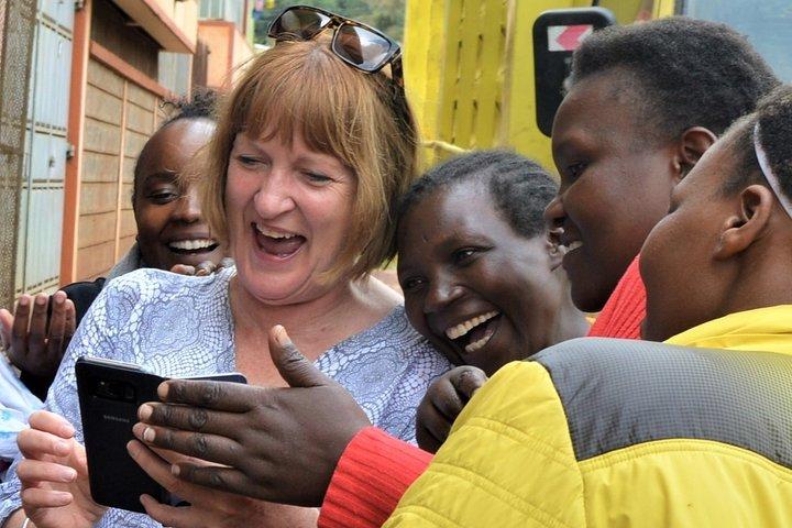 Empowering Mothers - Tour culturale presso il centro femminile Ngong