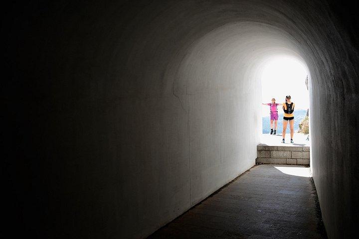グレート モンテネグロ ツアー - ロブチェン国立公園、ロブチェン霊廟、クルノイェヴィッチ川、スヴェティ ステファン