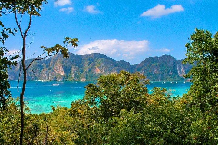 Phi Phi Islands Adventure: Ferry, Snorkeling & Island Lunch