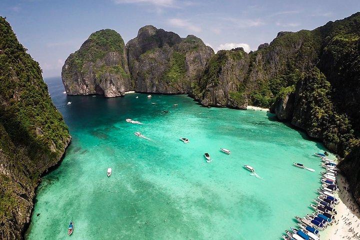 Phi Phi Islands Adventure: Ferry, Snorkeling & Island Lunch